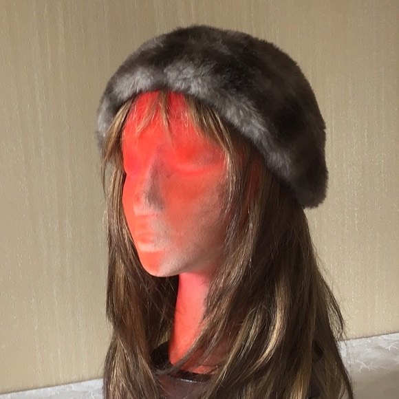 Vintage Faux-Fur Hat - Picture 3 of 9
